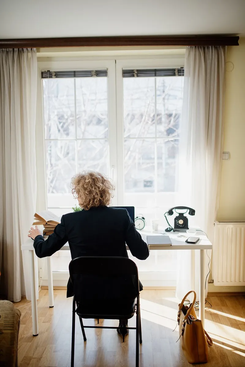 Stop Multitasking Your Life: The 30-Day Focus Sprint That Actually Gets You Ahead